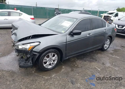 2010 Honda Accord 2.4 Lx-P z USA, uszkodzony, nr VIN 1HGCP2F4XAA042882